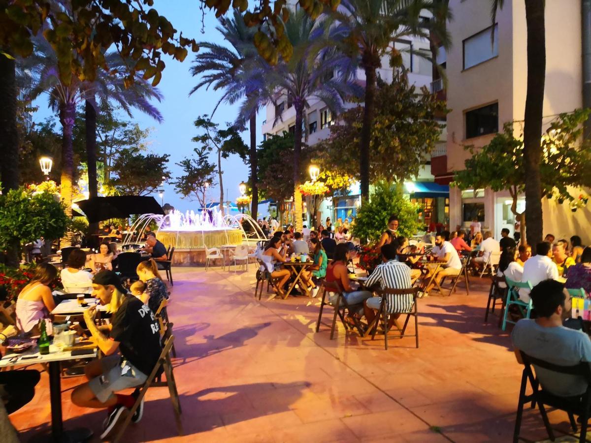 Sea Breeze Apartment Estepona Exterior photo